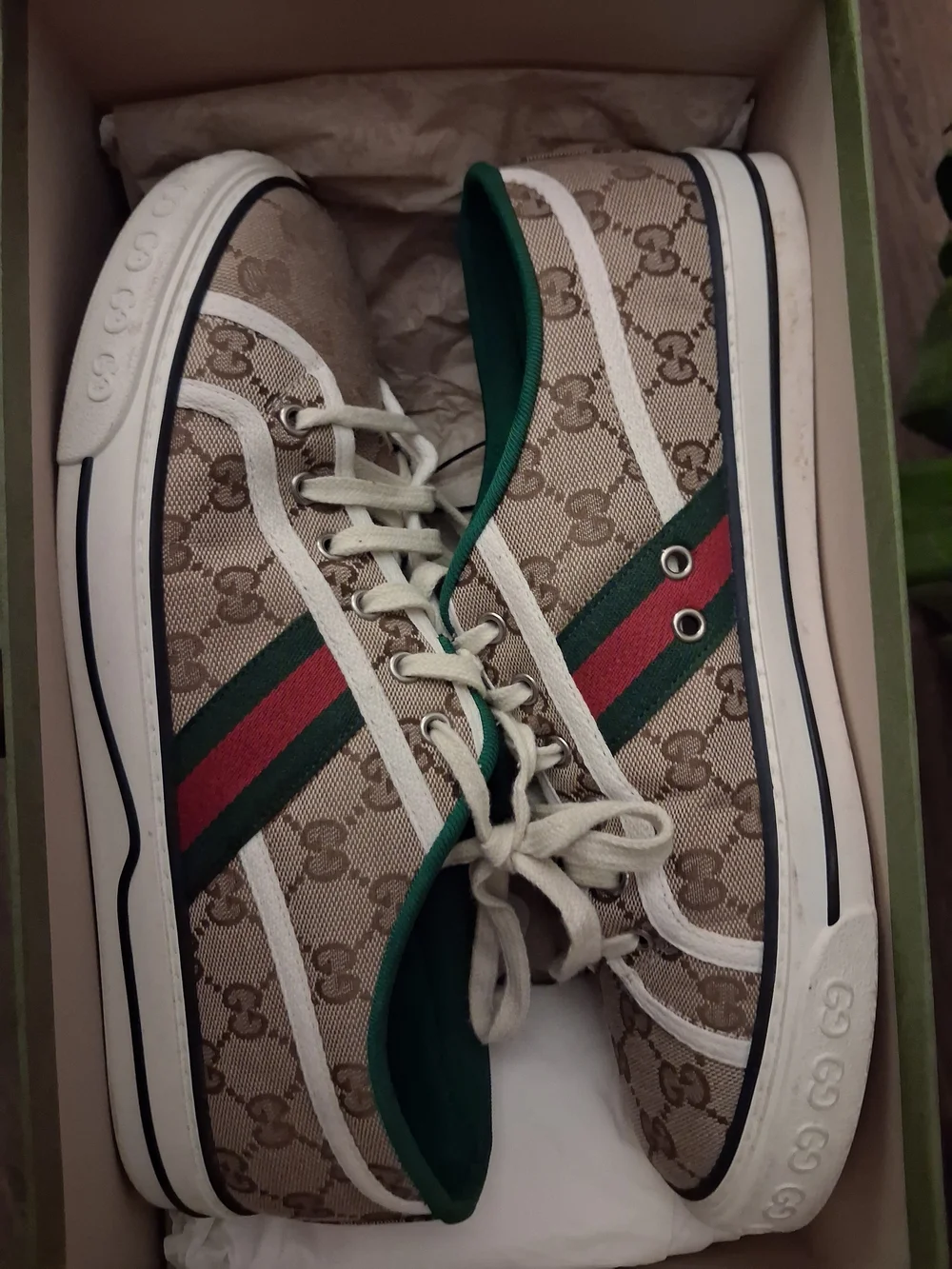Gucci Beige GG Canvas Low-Top Sneakers